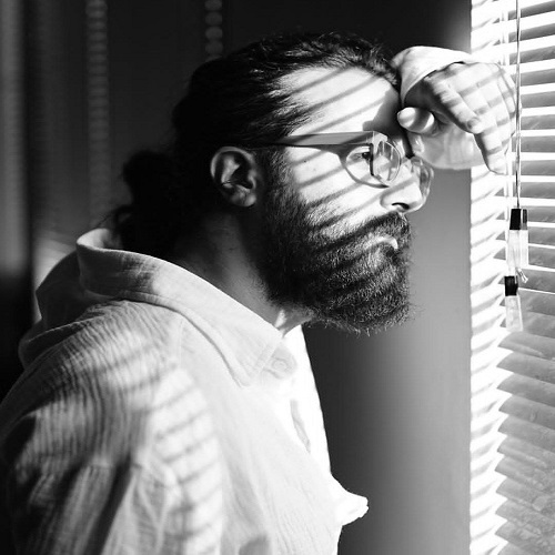 دانلود آهنگ مهدی دارابی به نام گل پر پر