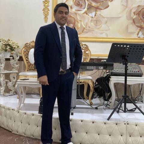 دانلود آهنگ ترکی وحید محمدزاده به نام آی عومروم